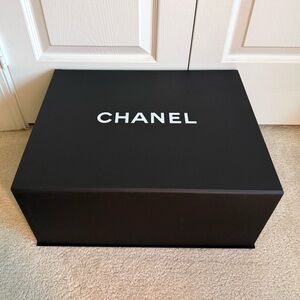 Authentic Chanel Empty Magnetic Box LARGE 18x14x8.5”